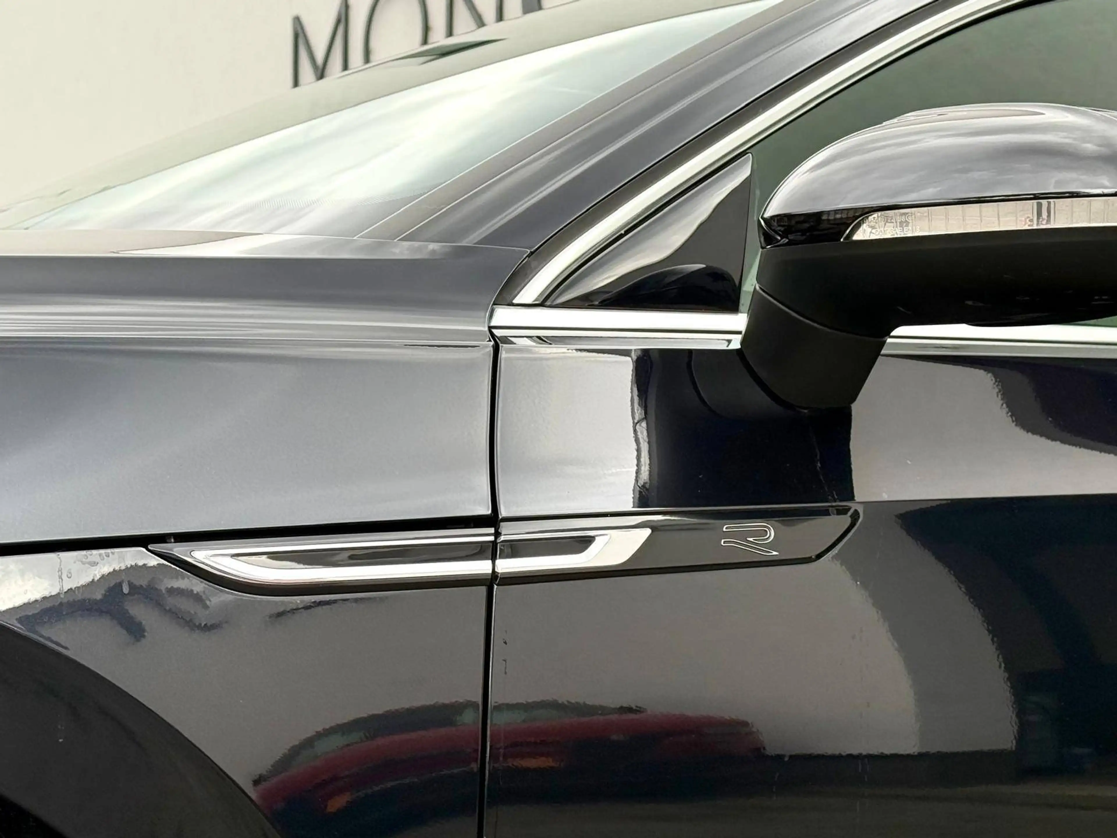 Volkswagen Arteon 2.0 TDi SCR R-LINE DSG COCKPIT CARPLAY GPS CAMERA — photo 4