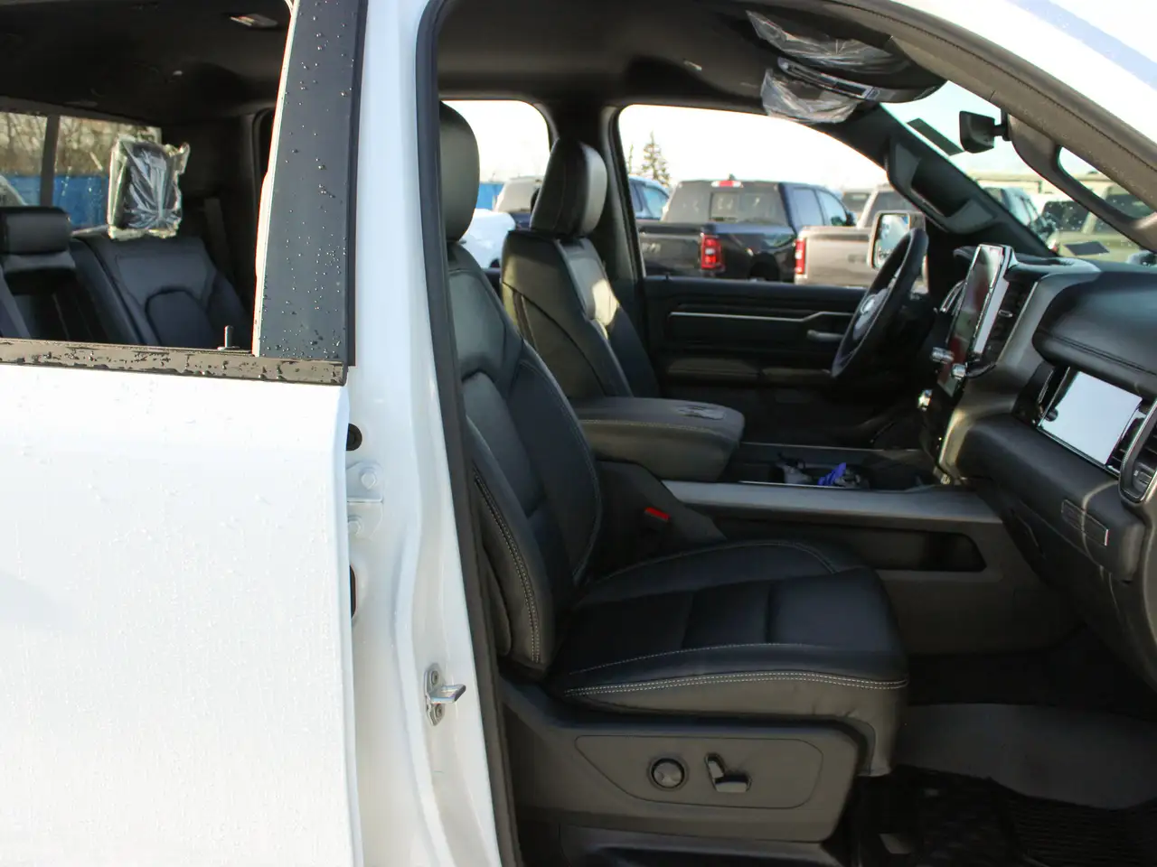 RAM 1500 photo RAM 1500