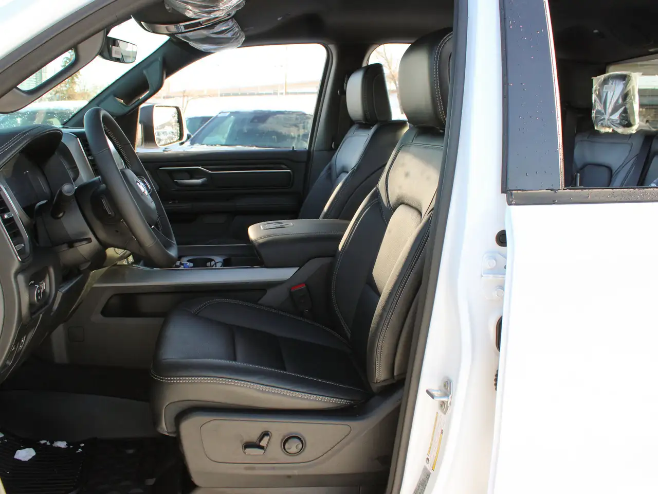 RAM 1500 photo RAM 1500
