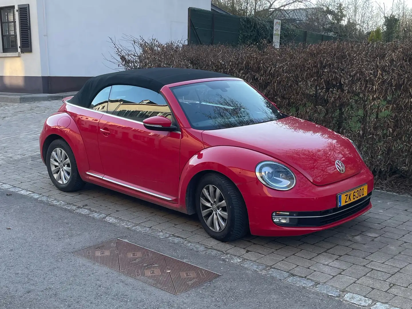 Volkswagen Beetle The Beetle Cabriolet 1.4 TSI 60s Červená - 2