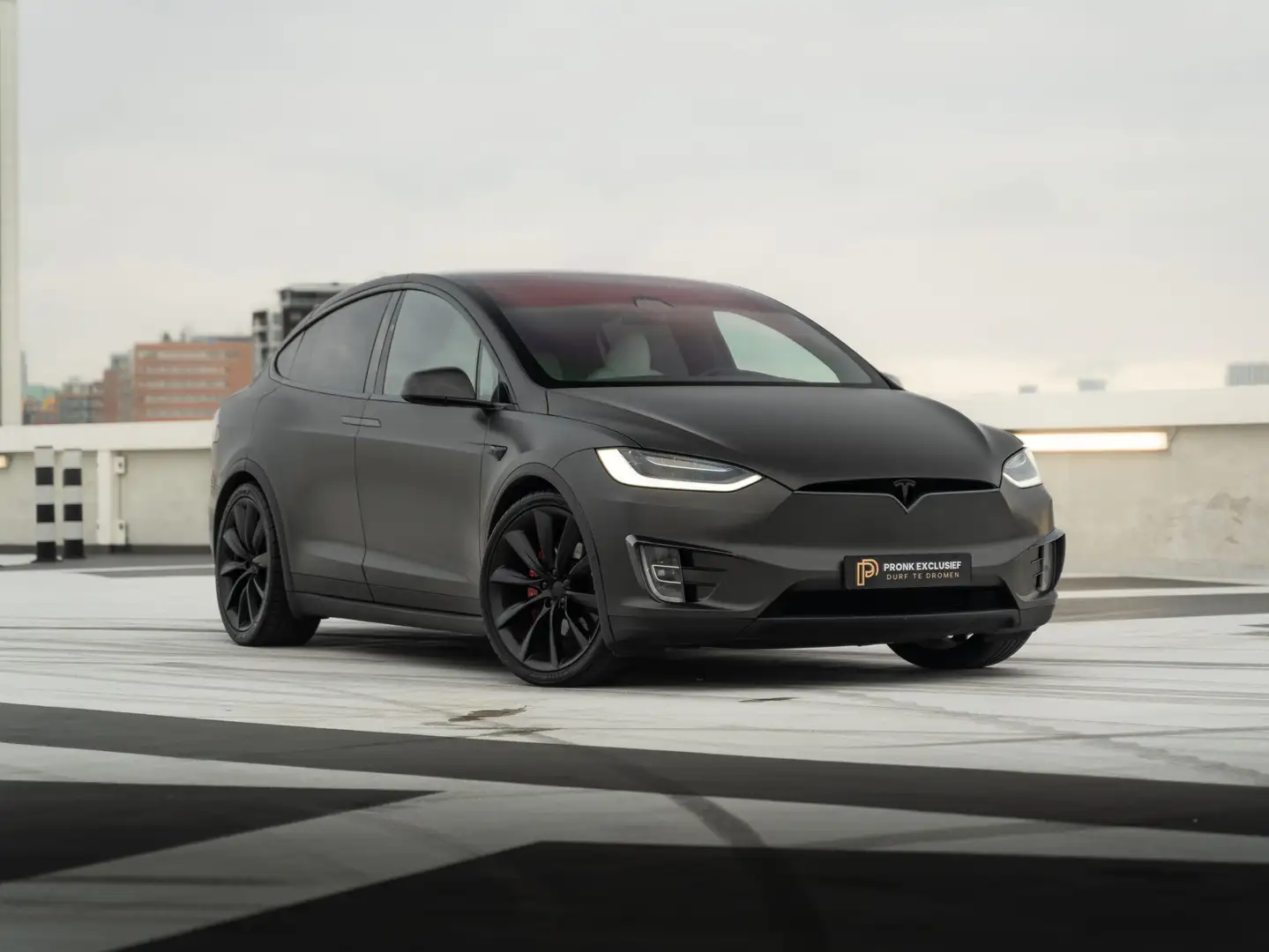 Tesla Model X Performance Ludicrous Carbon Edition 680PK Grijs - 2
