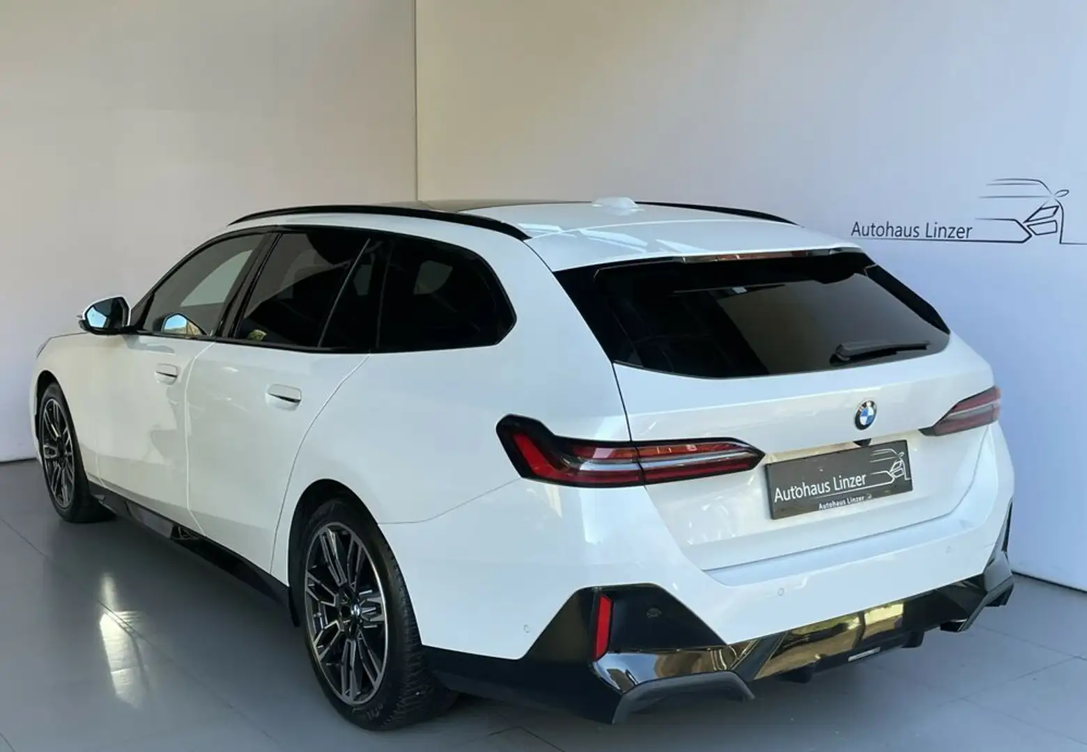 BMW 540 d xDrive M *HuD*StHz*PANO*AHK*Sitzkühl*360*B&W* Weiß - 2