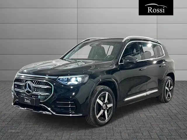 Mercedes-Benz GLB 250 + con tecnologia EQ