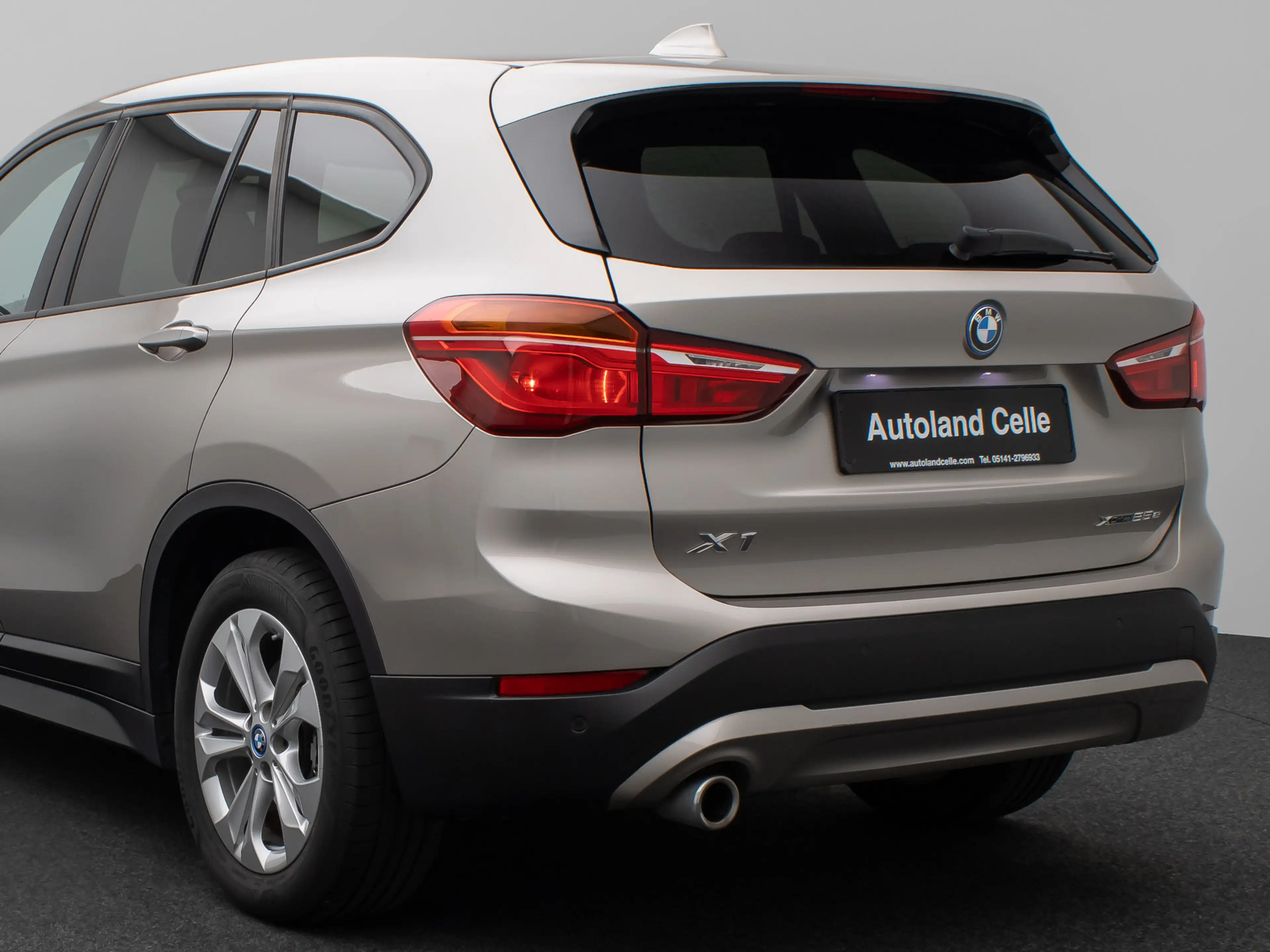 BMW X1 DAB Navi Lordos Geschwindigkeitsreg — photo 15
