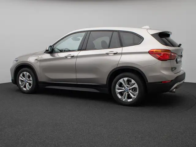 BMW X1 view 10