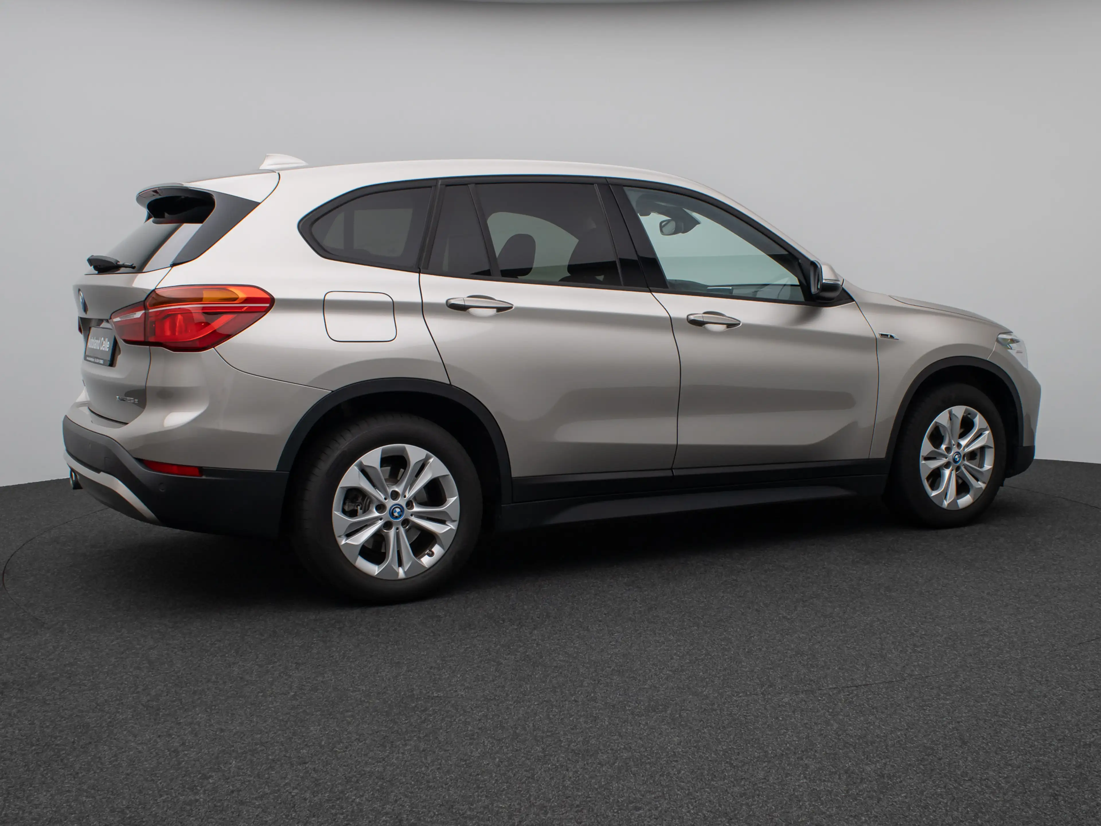 BMW X1 DAB Navi Lordos Geschwindigkeitsreg — photo 6