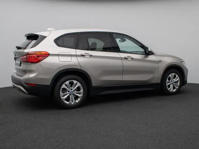 BMW X1 view 6