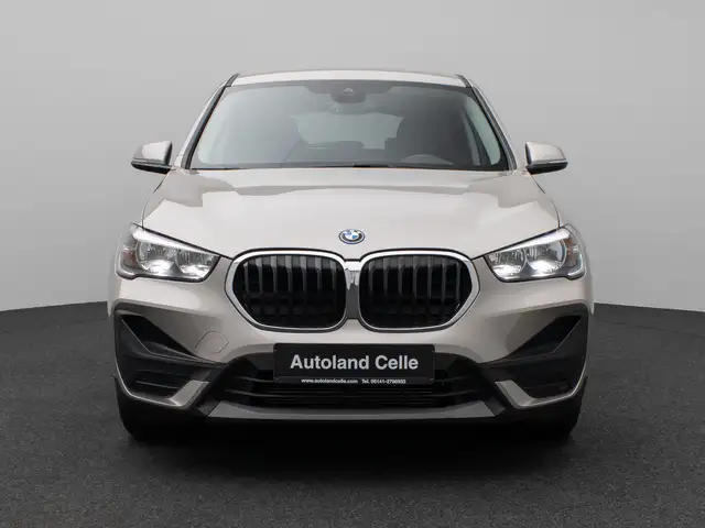 BMW X1 view 2