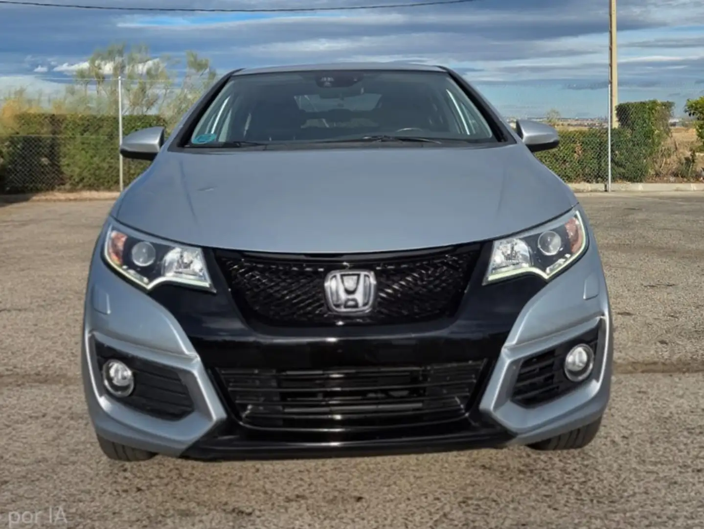 Honda Civic 1.6 i-DTEC Executive Plateado - 1
