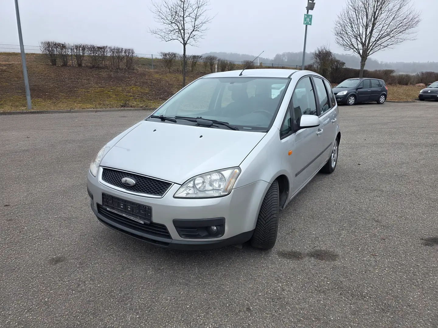 Ford Focus C-Max Trend TÜV NEU 01/2028 Klimaanlage Grau - 2