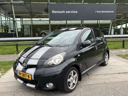 Toyota Aygo 1.0-12V Dynamic Navigator / Dealer onderhouden / A
