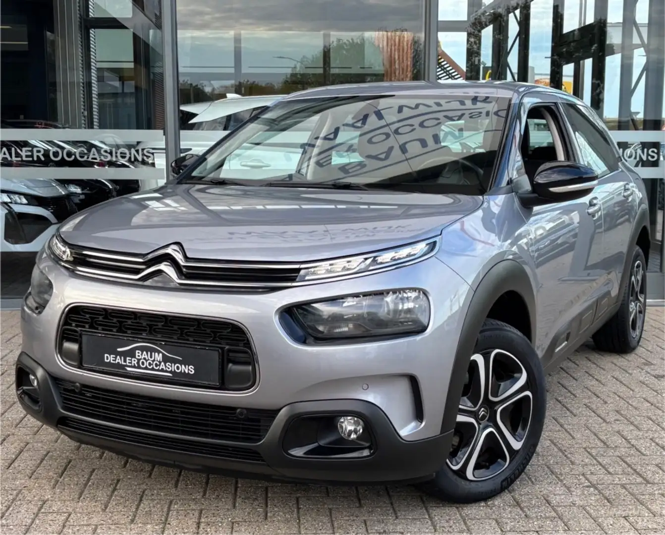 Citroen C4 Cactus 1.2 PURETECH FEEL PACK AIRCO NAVI CARPLAY PDC Gris - 1