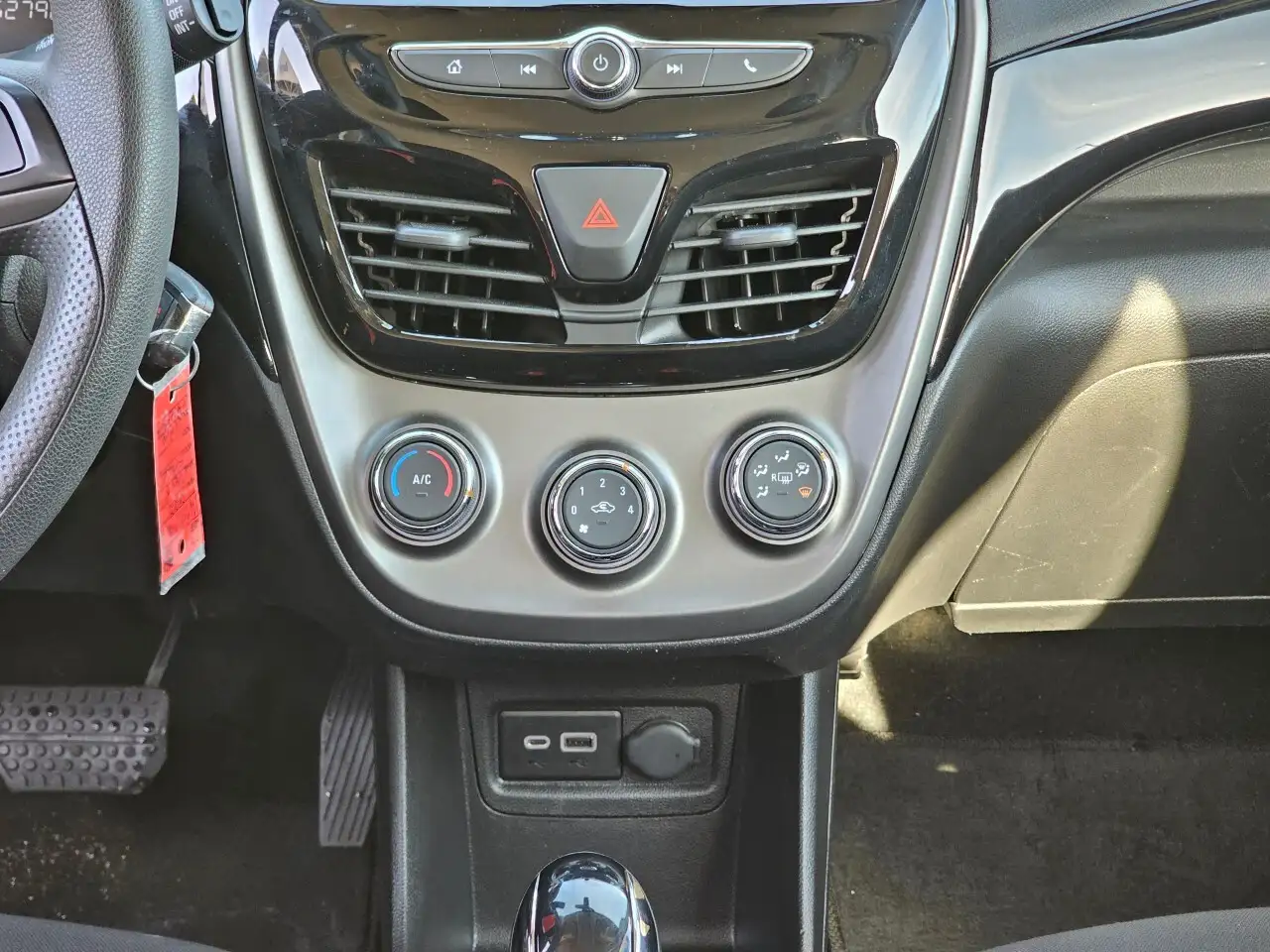 Chevrolet Spark снимка Chevrolet Spark