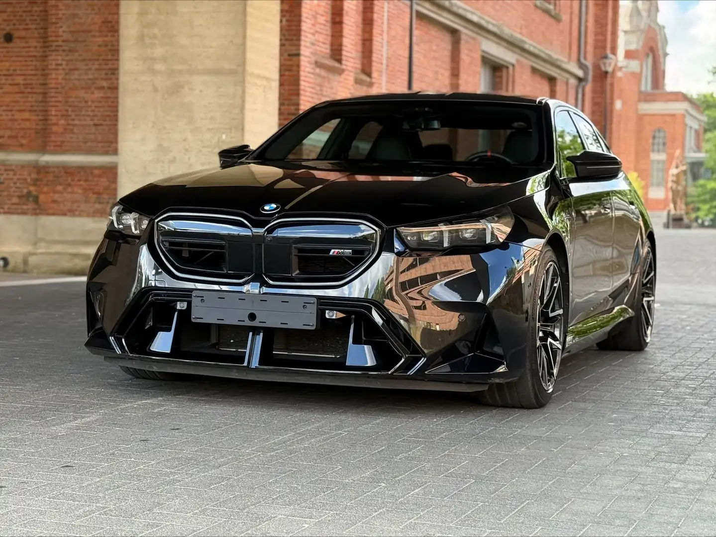 BMW M5 M5 Noir - 1