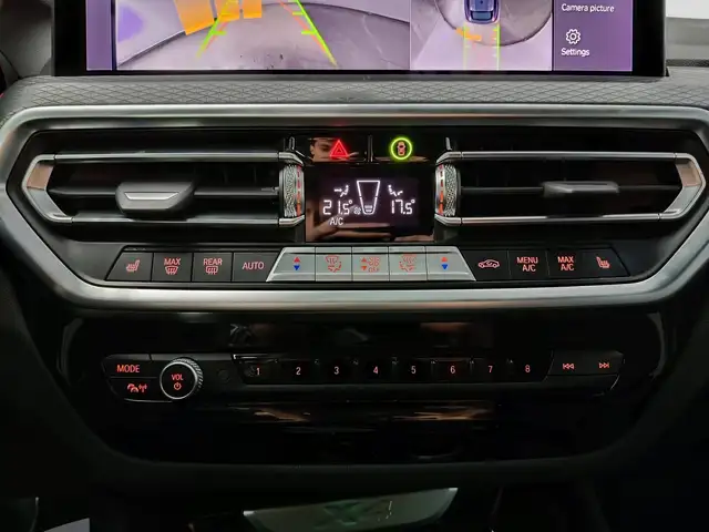BMW X4 view 15