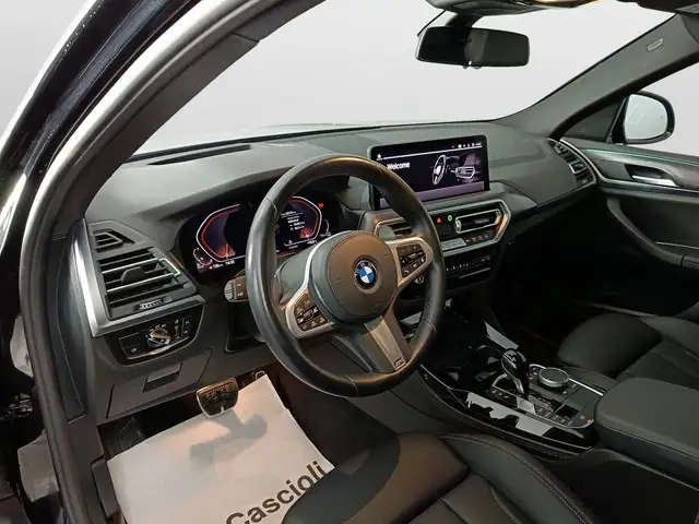 BMW X4 view 7