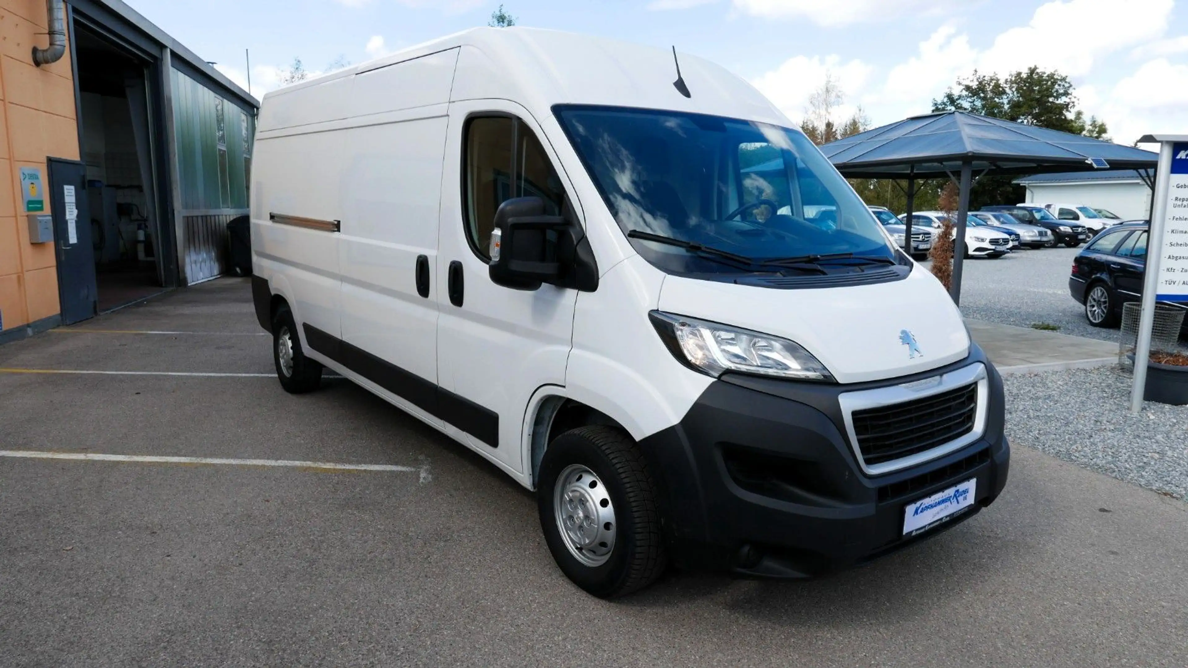 Peugeot Boxer Kasten Hochraum 333 L3H2 Pro BlueHDi 120 S — photo 5