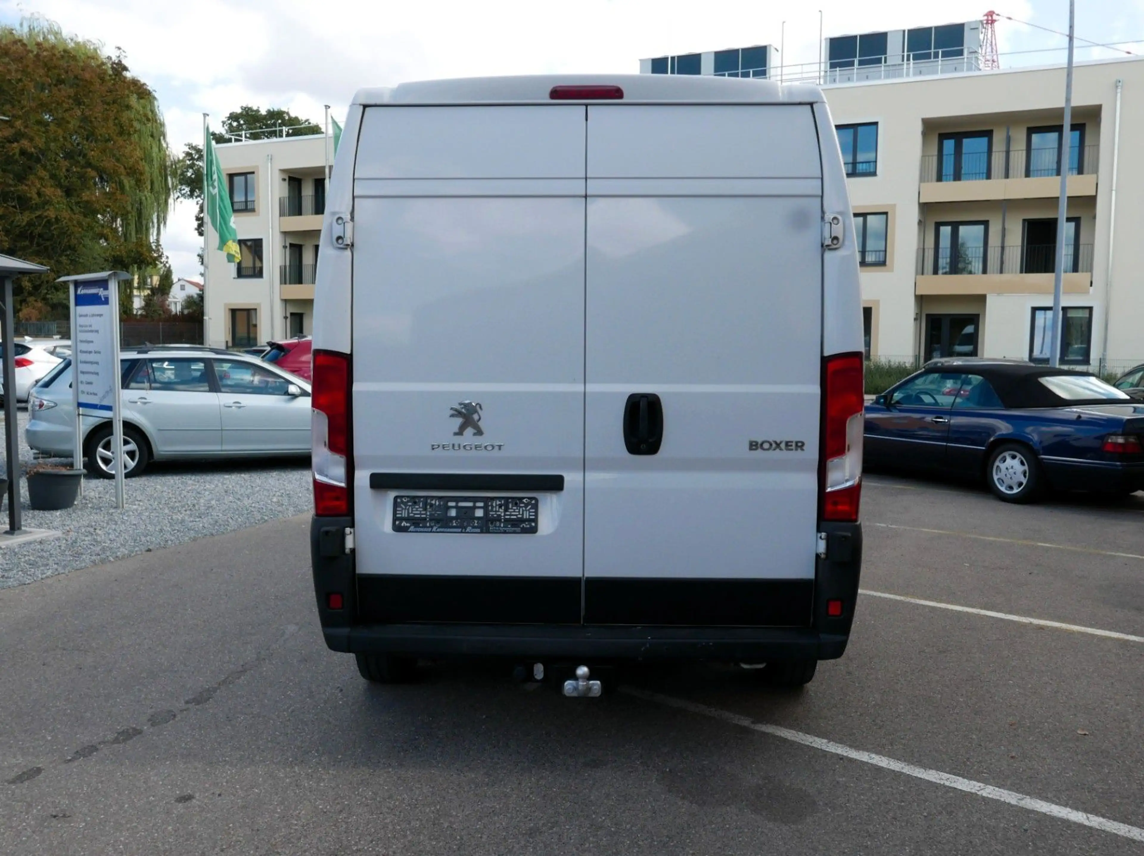 Peugeot Boxer Kasten Hochraum 333 L3H2 Pro BlueHDi 120 S — photo 8