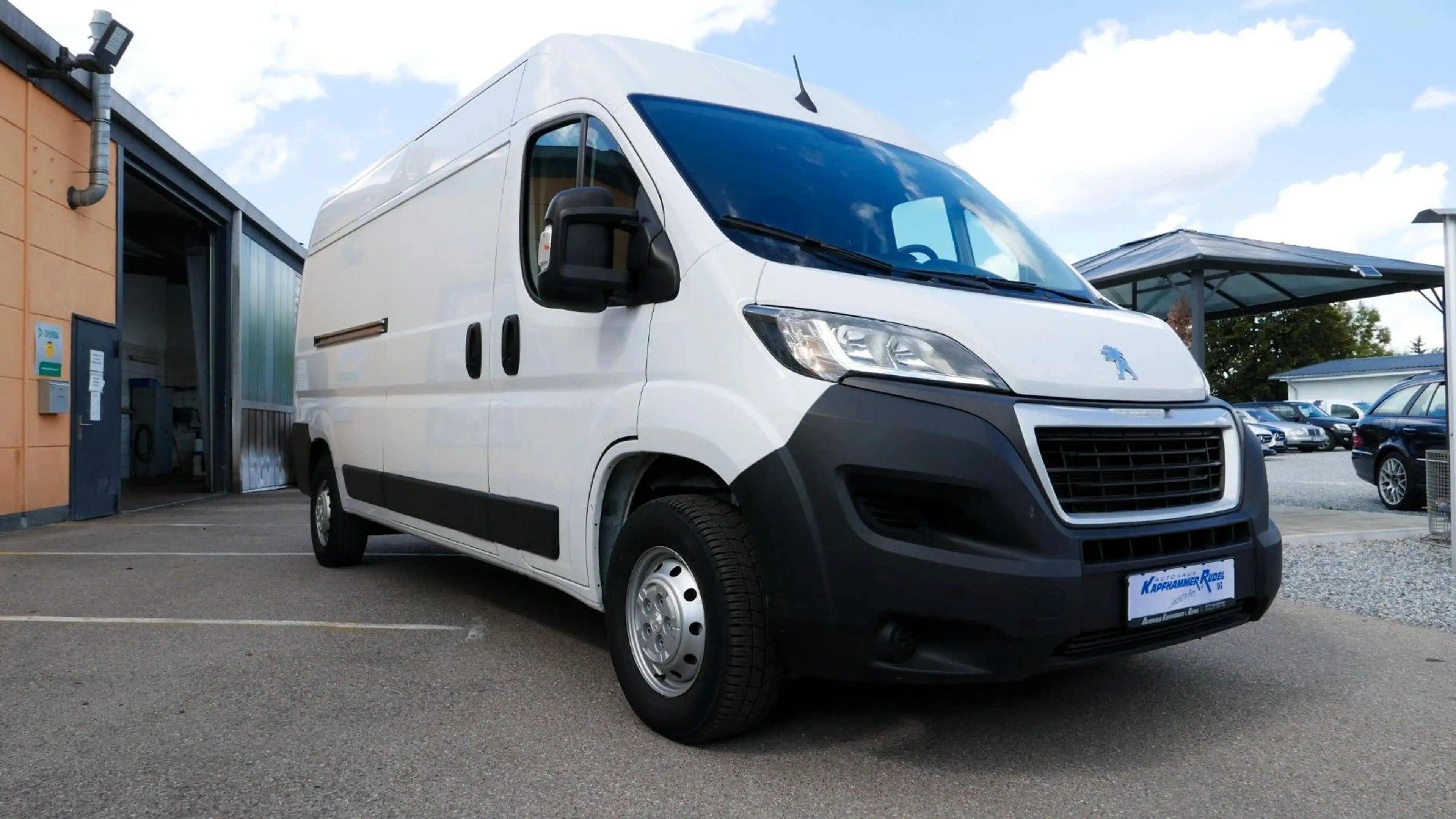 Peugeot Boxer Kasten Hochraum 333 L3H2 Pro BlueHDi 120 S — photo 2