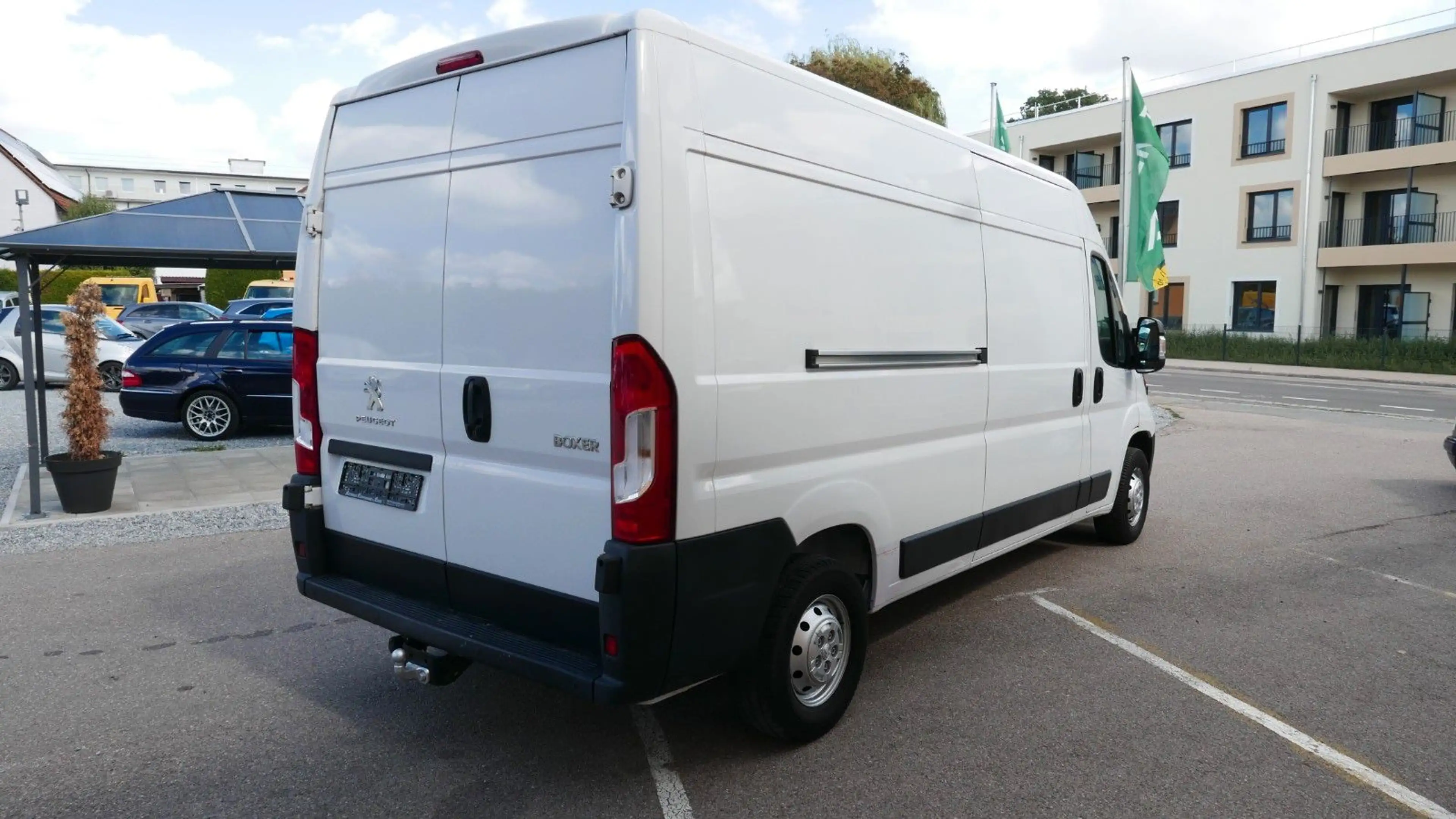 Peugeot Boxer Kasten Hochraum 333 L3H2 Pro BlueHDi 120 S — photo 7