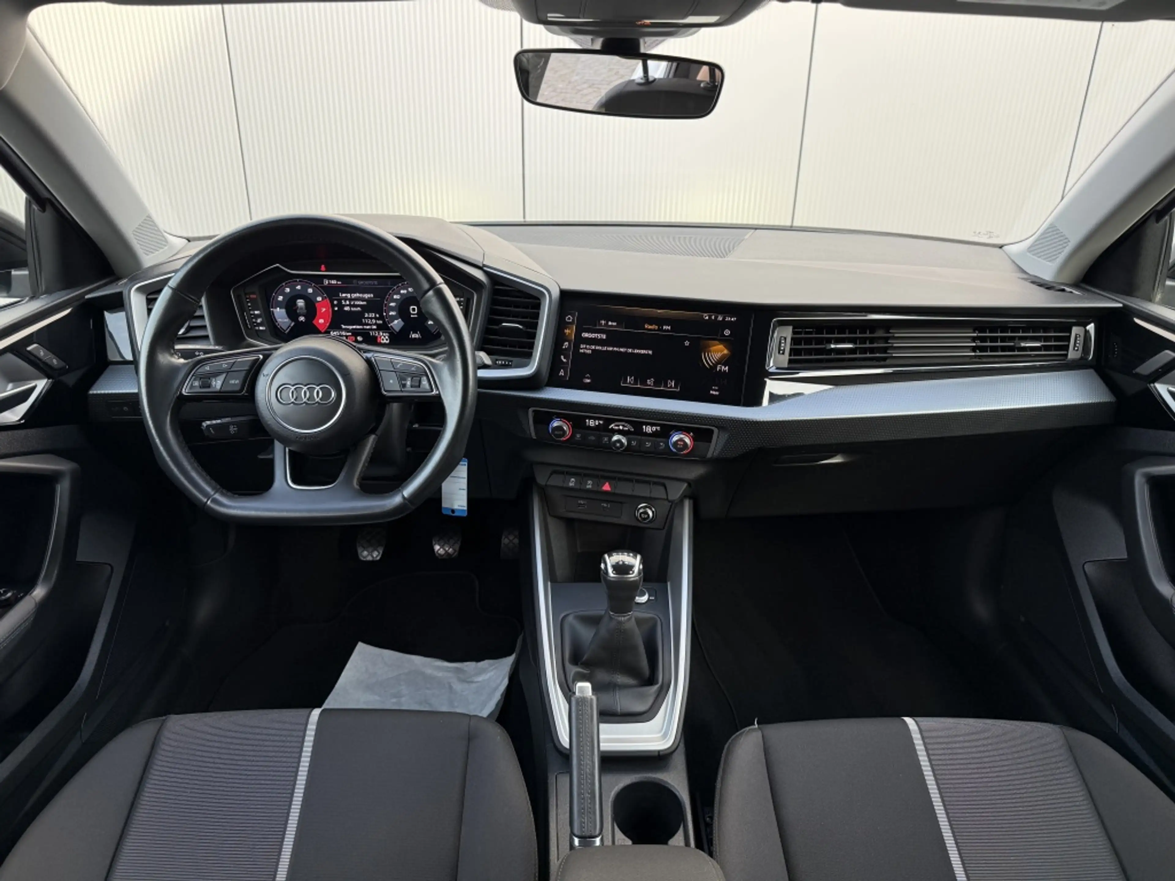 Audi A1 Sportback 25 TFSI S-line Carplay PDC Cruisecontrol — photo 13
