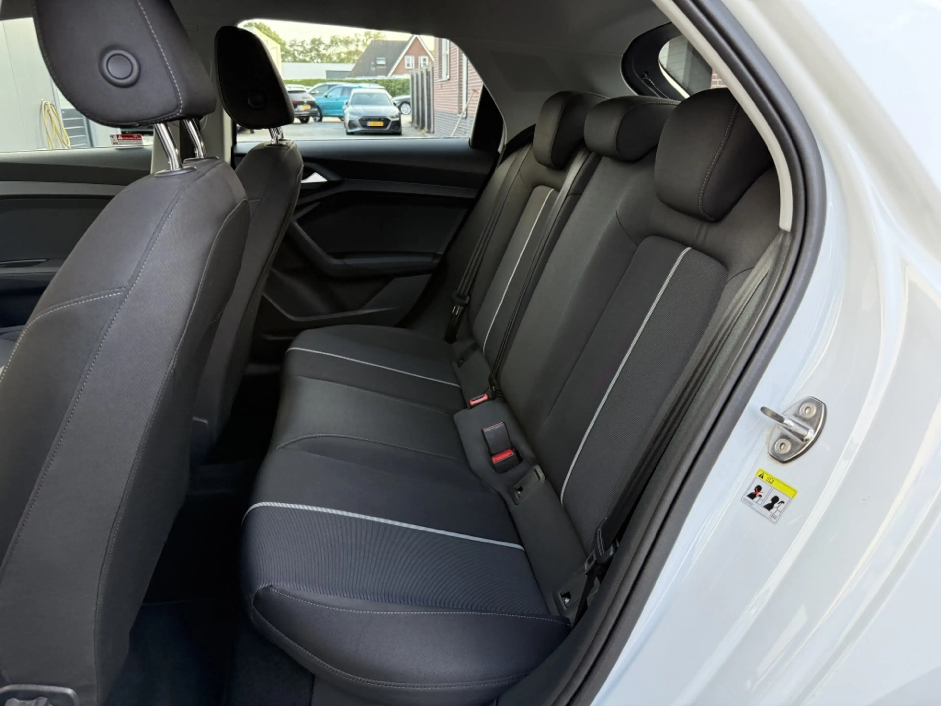 Audi A1 Sportback 25 TFSI S-line Carplay PDC Cruisecontrol — photo 11