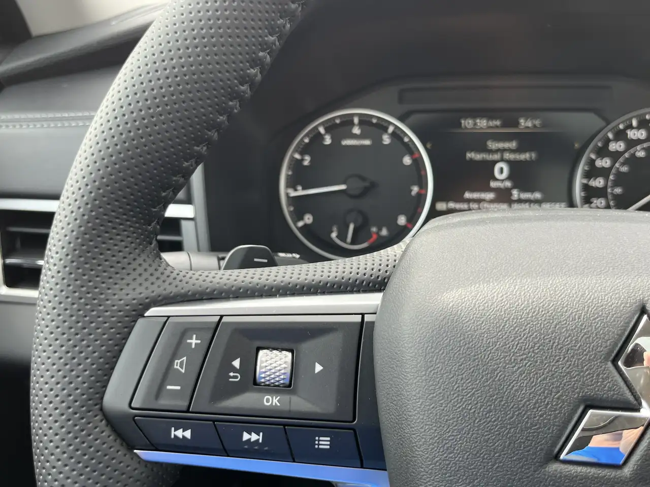 Mitsubishi Outlander снимка Mitsubishi Outlander