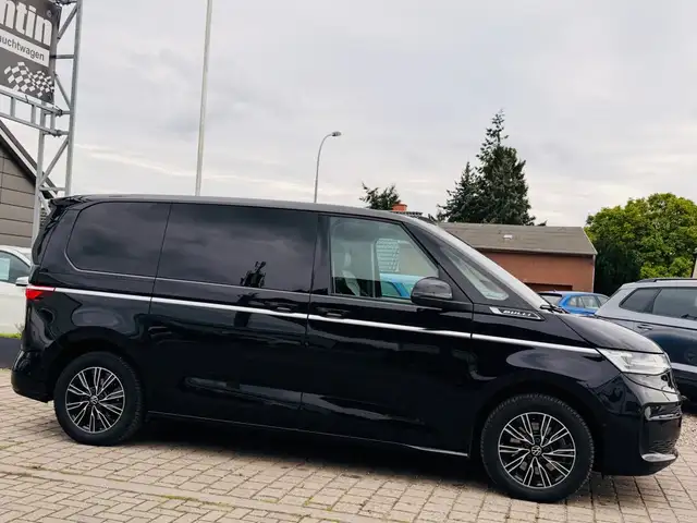 Volkswagen Multivan view 8