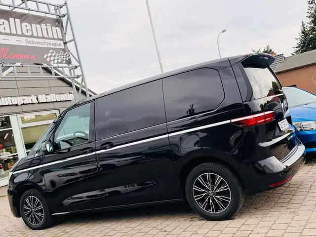Volkswagen Multivan view 6