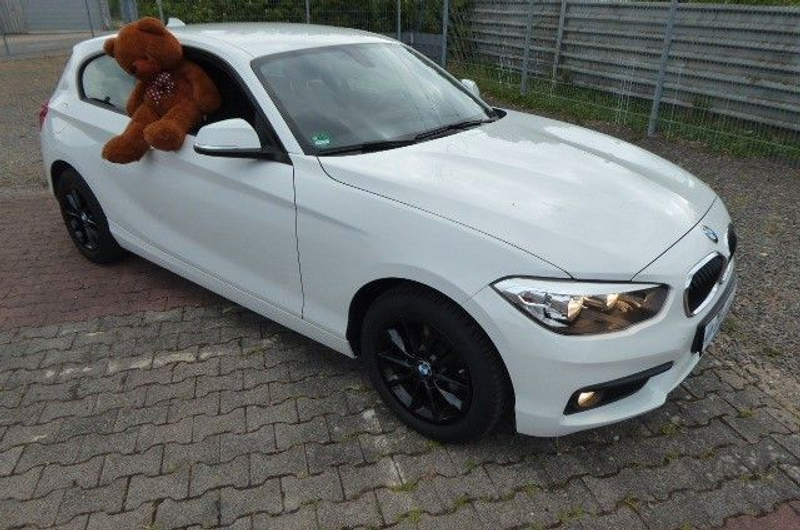 BMW 118 i 3-Türer Alu Scheckheft 1.Hand — photo 3