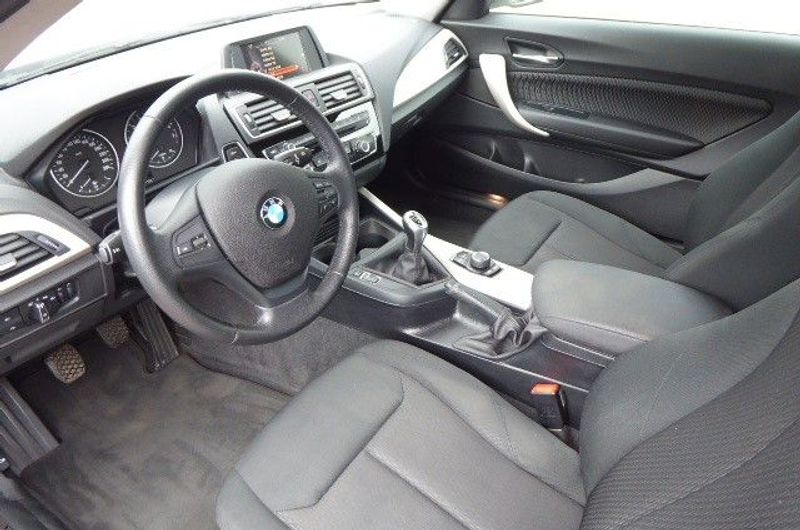 BMW 118 i 3-Türer Alu Scheckheft 1.Hand — photo 11