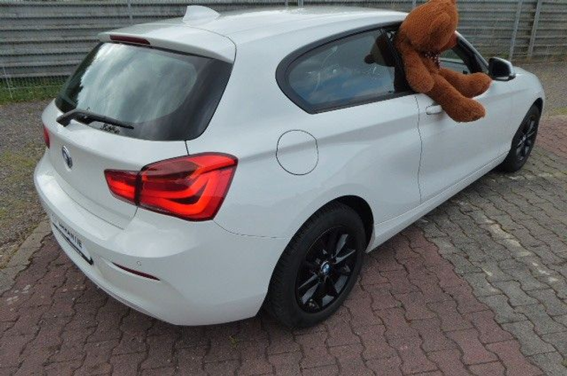 BMW 118 i 3-Türer Alu Scheckheft 1.Hand — photo 4