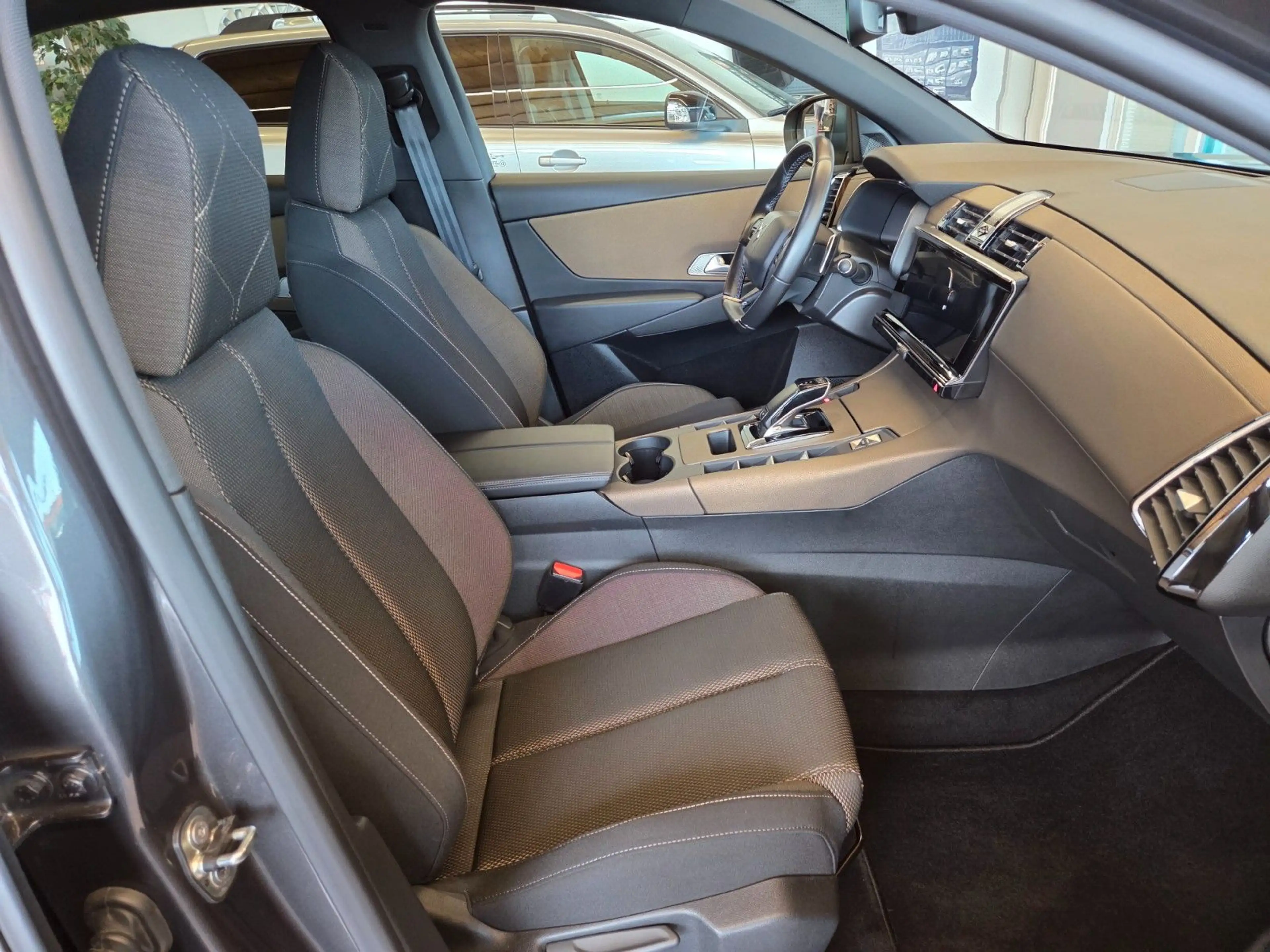 DS Automobiles DS 7 Crossback Bastille PT180 EAT8 — photo 18