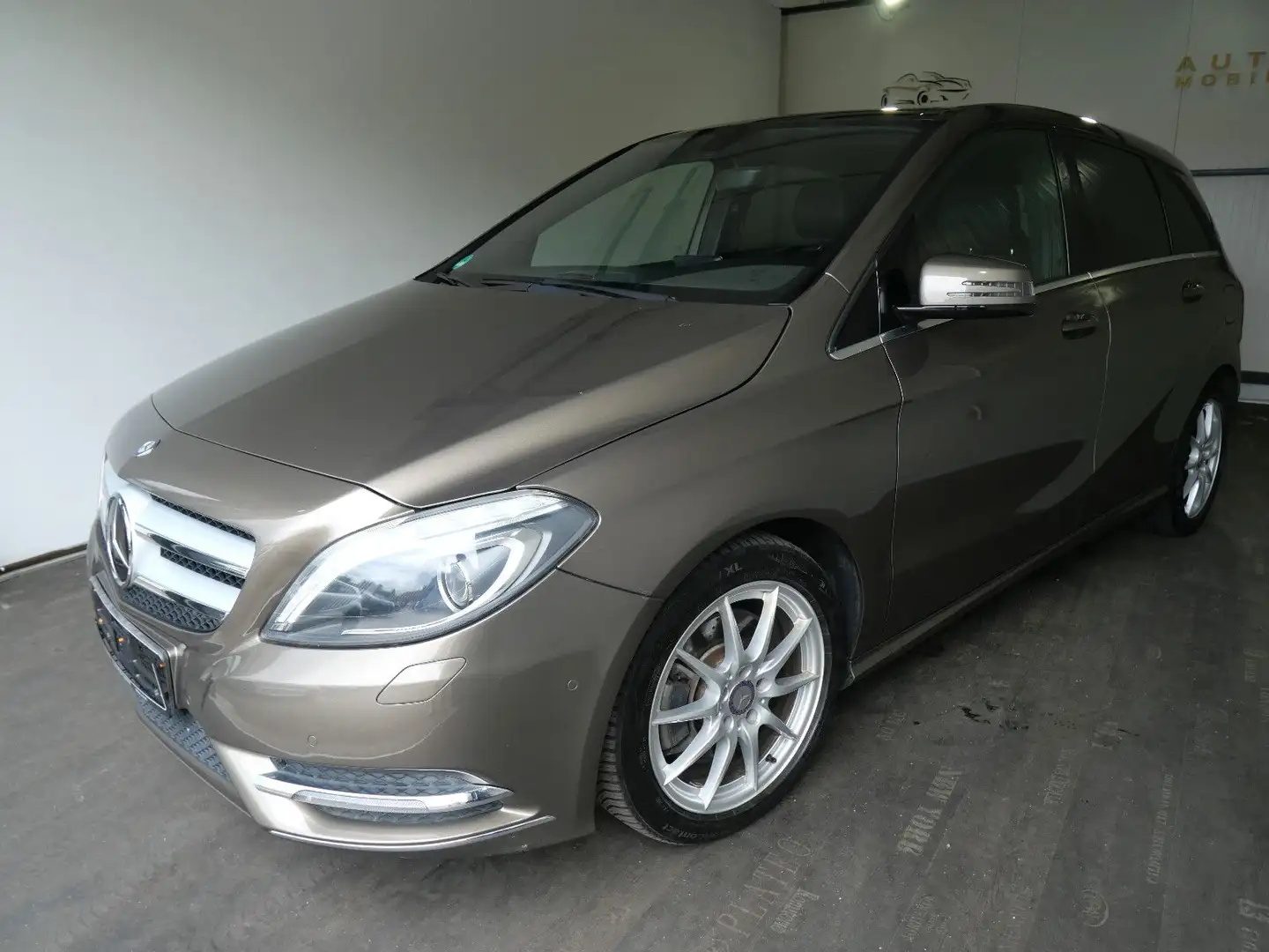 Mercedes-Benz B 220 B -Klasse B 220 CDI Panorama / Klima Marrone - 1