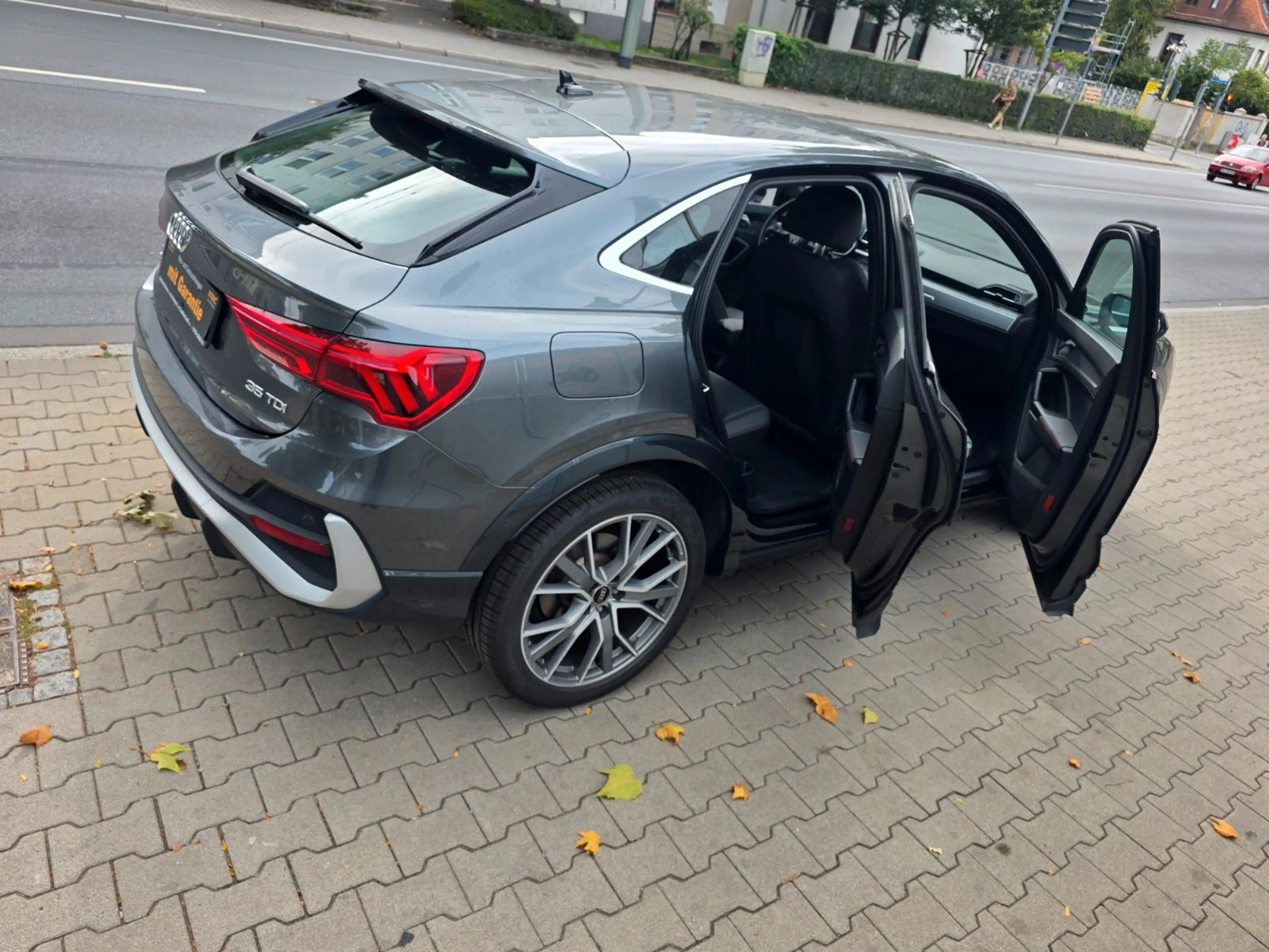 Audi Q3 Sportback 35 TDI S line Autom,Leder,Navi,Kam — photo 14