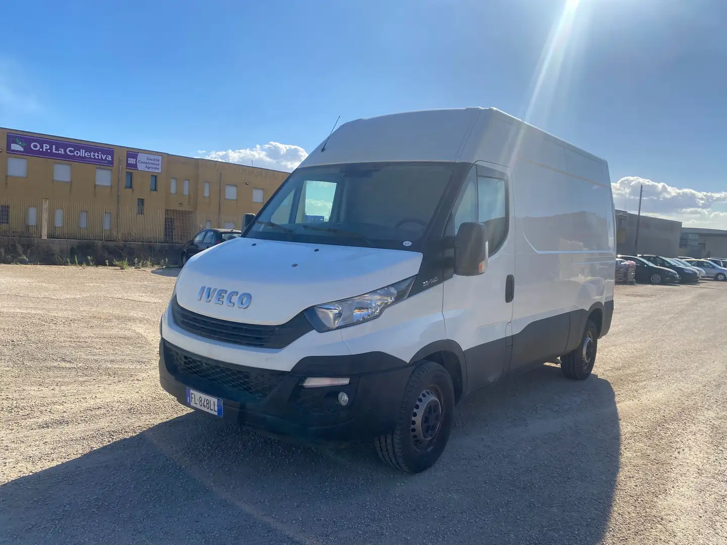 Iveco Daily Furgone 35S14 2.3 140CV Bianco - 1