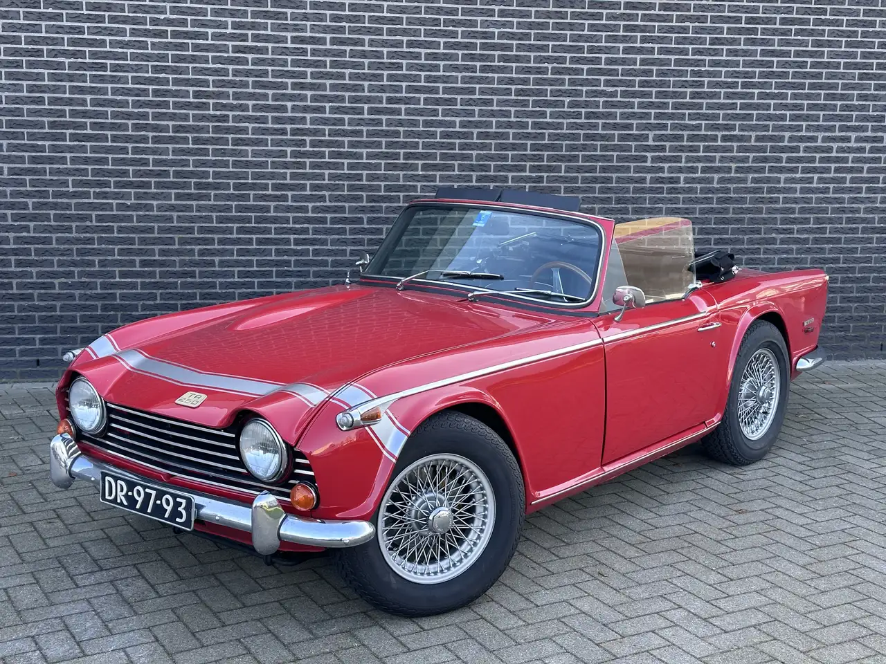 Triumph TR 250, foto 8
