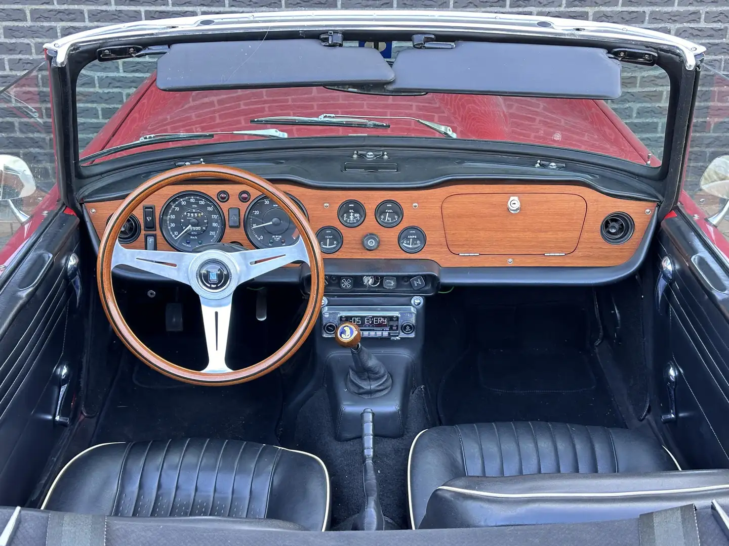 Triumph TR 250 Roşu - 2