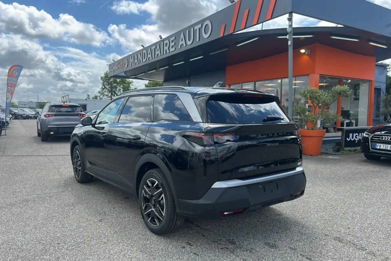 Peugeot 5008 HYBRID 145 E-DCS6 GT 360 T.O Noir - 2