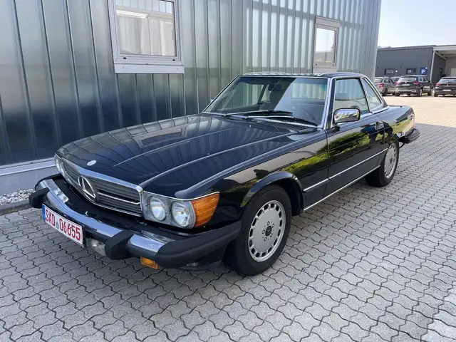 Mercedes-Benz SL 560 Cabrio mit Hardtop, Automatic, Klima, H-Kennz.