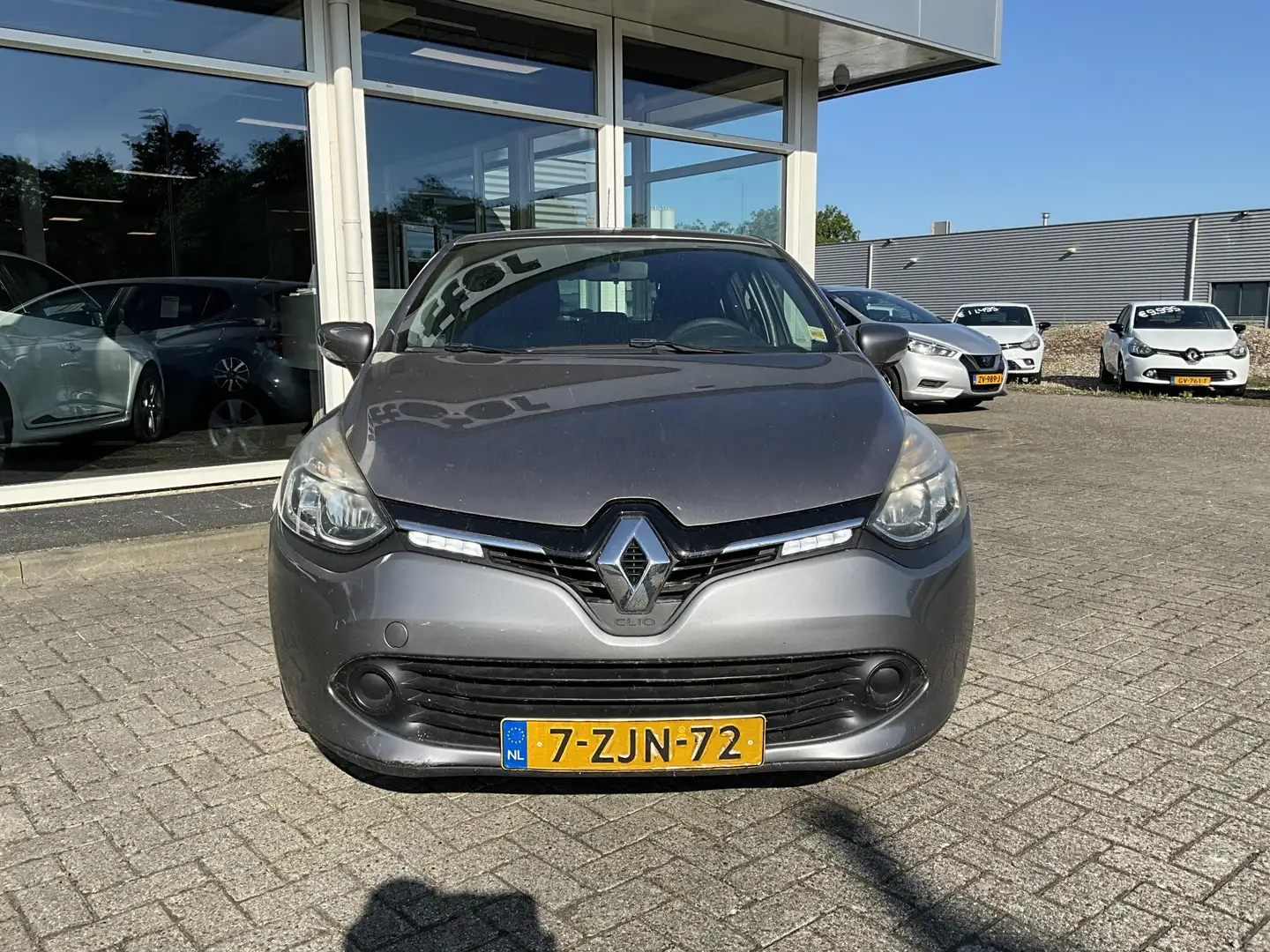 Renault Clio 1.2 Expression Grijs - 2