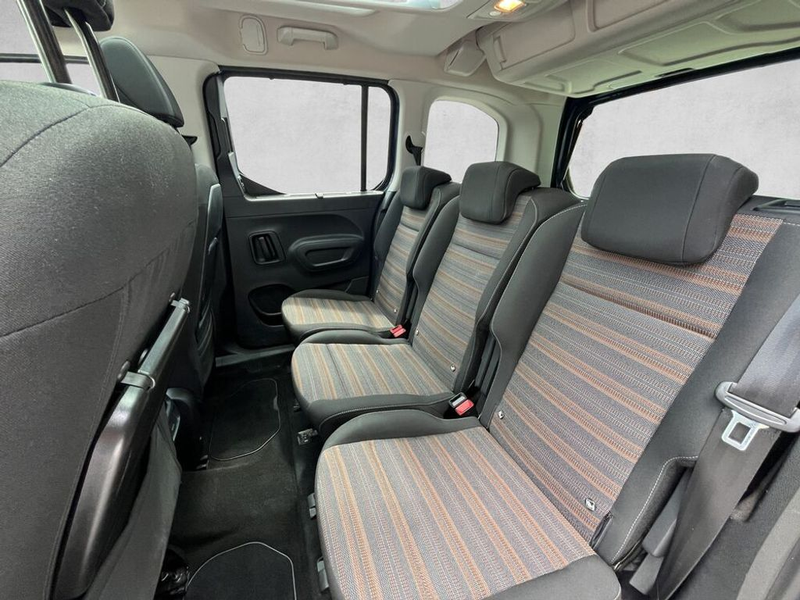 Opel Combo Life Innovation — photo 12