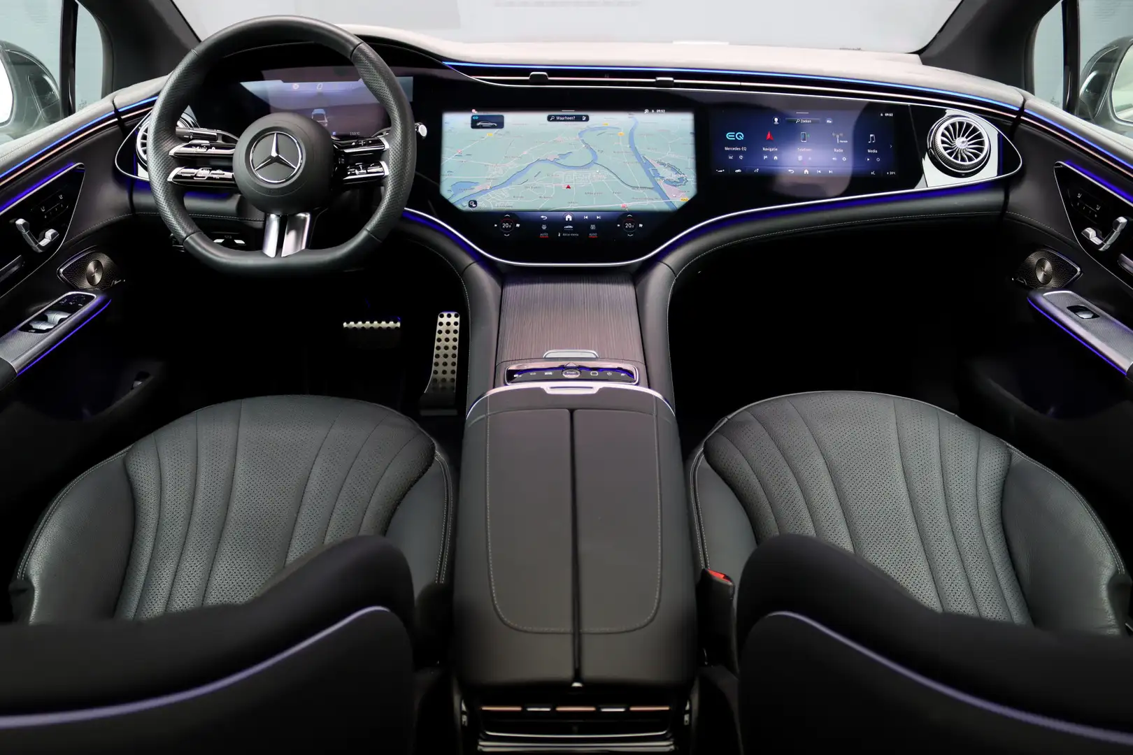 Mercedes-Benz EQE 300 Premium AMG Line 89 kWh | Hyperscreen | Airmatic | Wit - 2