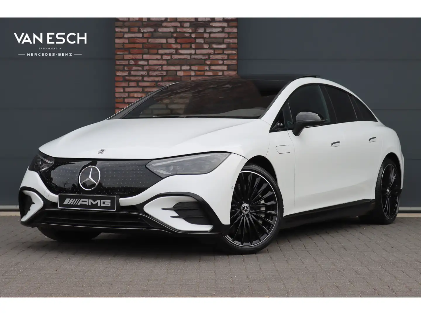 Mercedes-Benz EQE 300 Premium AMG Line 89 kWh | Hyperscreen | Airmatic | Wit - 1