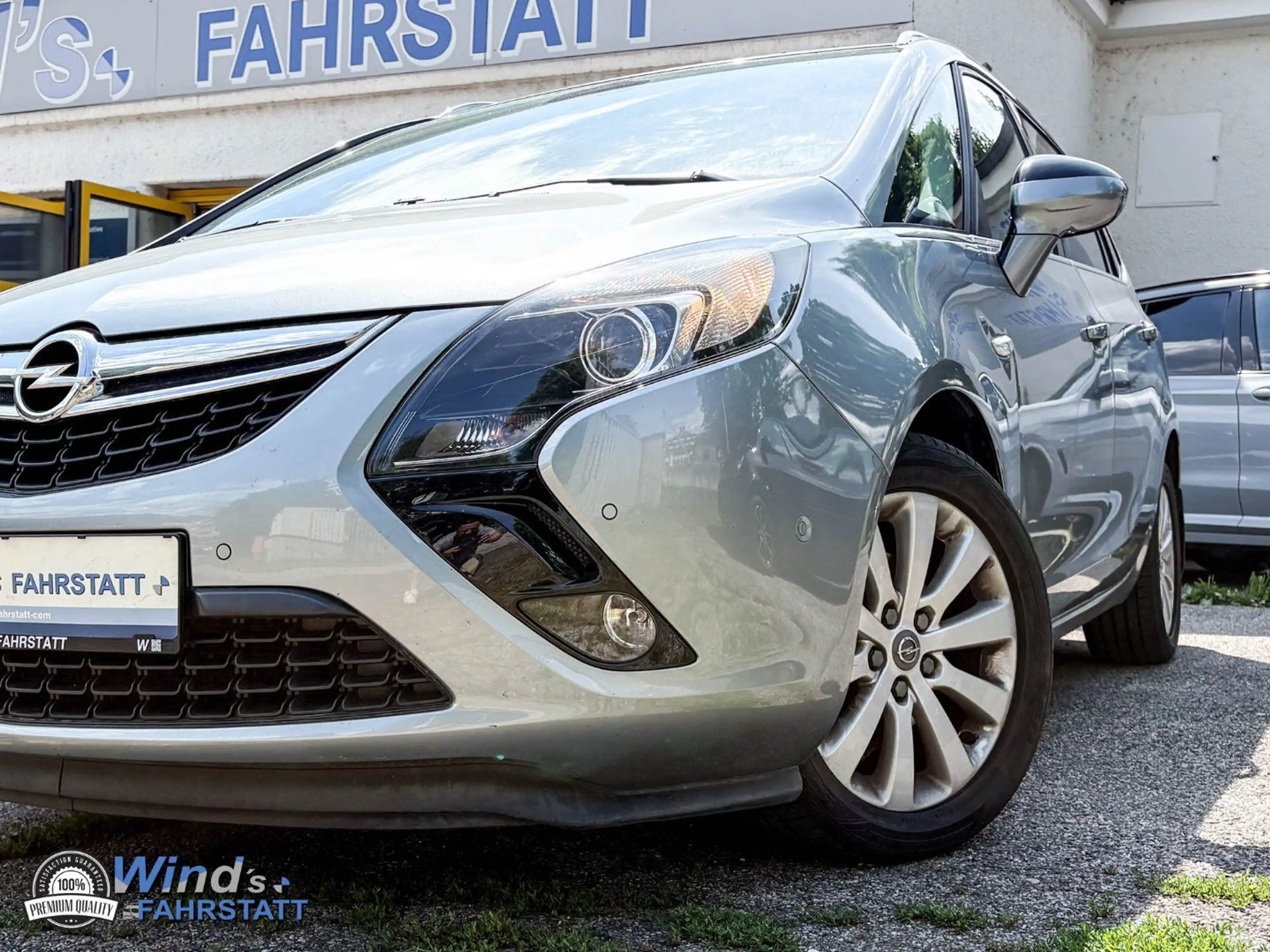 Opel Zafira Tourer 2.0 CDTI Cosmo — photo 2
