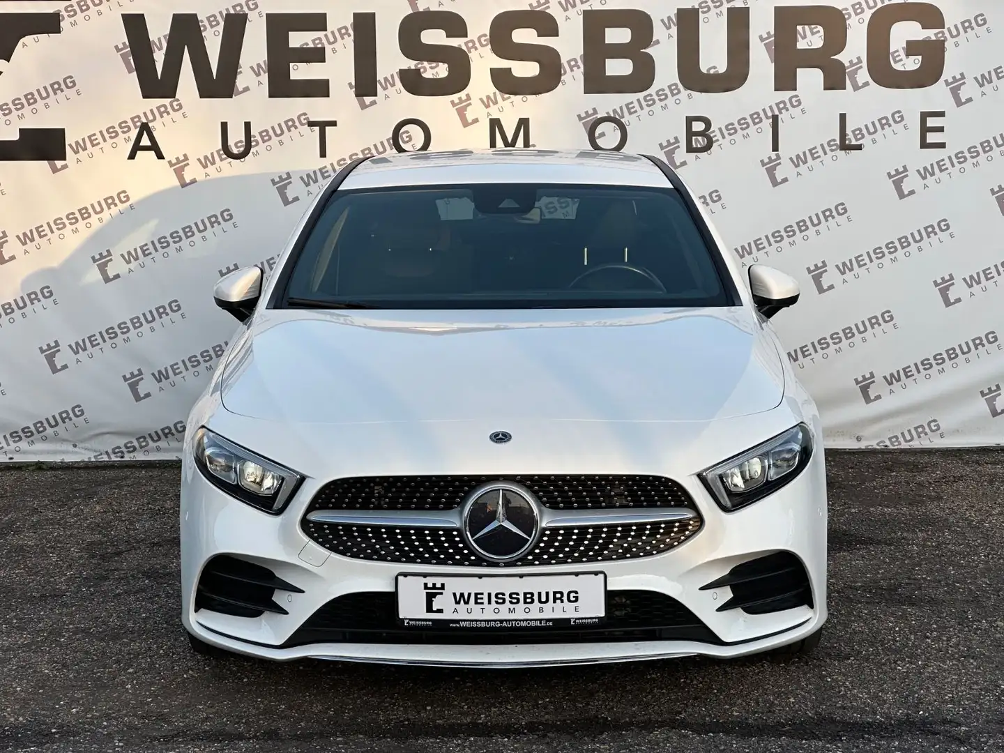 Mercedes-Benz A 250 Lim. AMG-LINE*WIDESCREEN*MULTIBEAM*ABSTAND Weiß - 2