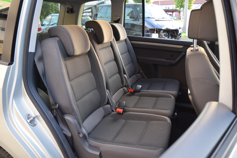 Volkswagen Touran Comfortline 2.0 TDI*7-SITZER* — photo 13