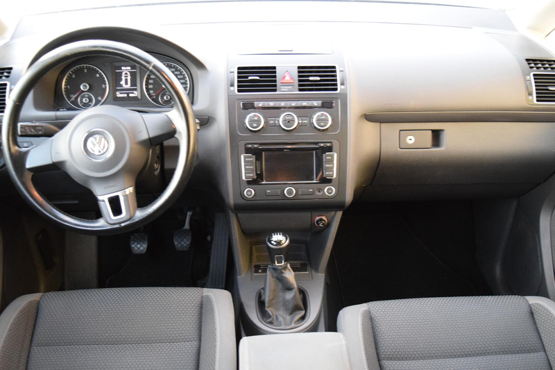 Volkswagen Touran Comfortline 2.0 TDI*7-SITZER* — photo 9