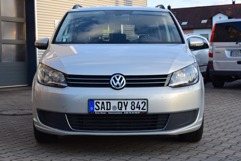 Volkswagen Touran Comfortline 2.0 TDI*7-SITZER* — photo 2