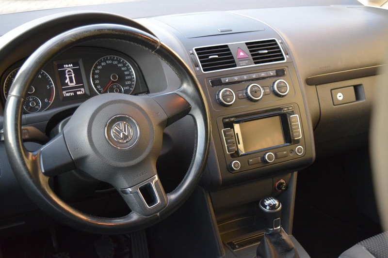 Volkswagen Touran Comfortline 2.0 TDI*7-SITZER* — photo 8